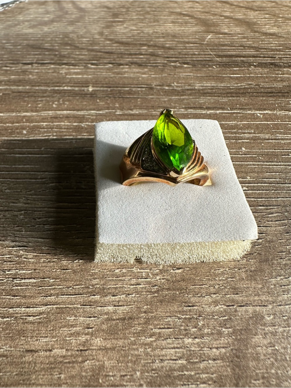 Sterling Silver Stamped 925 Gold Wash Glass Peridot CZ Vintage Cocktail Ring 7